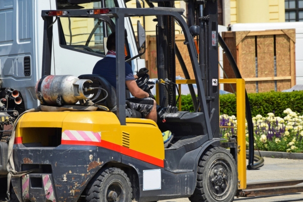 propane forklift at work