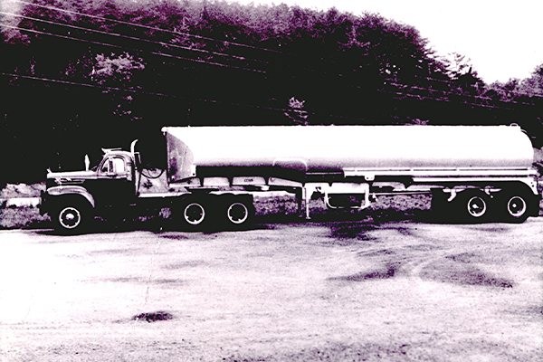 early davenport energy oil tank truck